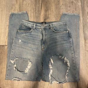 Urban Outfitters mom jean